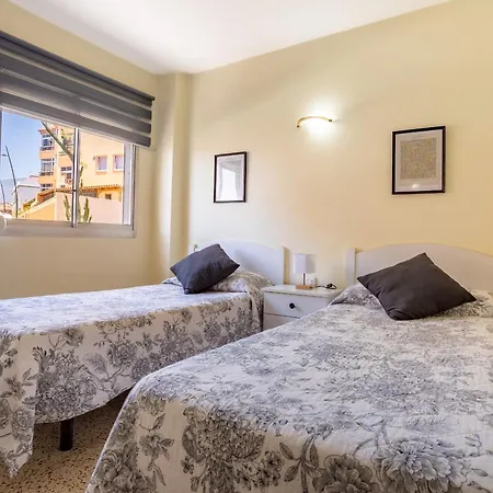 公寓 Home2book Sunny Terrace Apt, El Rincon De Manfe 坎德拉里亚